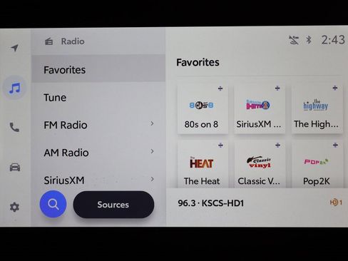 Used 2025 Toyota Land Cruiser image 28