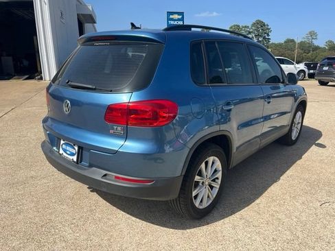 Used 2018 Volkswagen Tiguan Limited w/ Premium Package AWD/4WD image 4