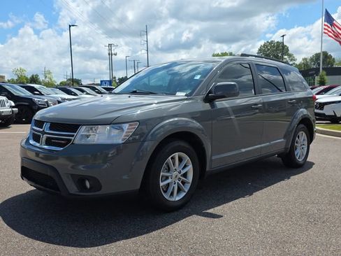 Used 2019 Dodge Journey SE w/ Connectivity Group FWD image 7