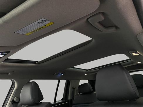 Used 2025 Hyundai Santa Fe Limited image 31