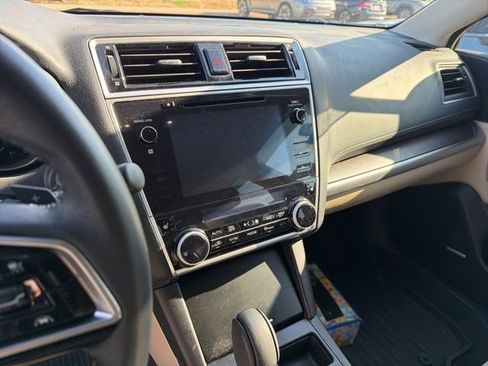 Used 2019 Subaru Outback 2.5i Limited image 18