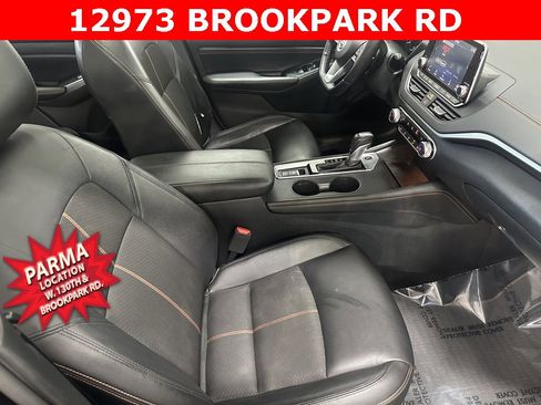 Used 2019 Nissan Altima 2.5 SR w/ SR Premium Package image 22