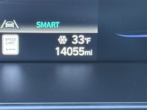 Used 2025 Hyundai Elantra Sport image 27