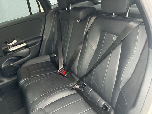 Used 2025 Mercedes-Benz GLA 250 4MATIC image 18