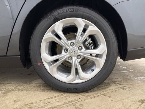 New 2025 Honda Accord LX image 10