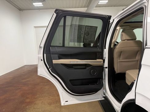 Used 2024 Ford Expedition Limited AWD/4WD image 45
