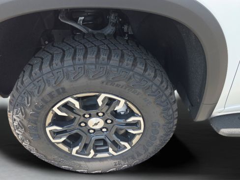 Used 2026 Chevrolet Silverado 1500 ZR2 AWD/4WD image 31