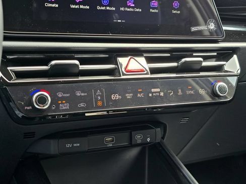 New 2026 Kia Niro Wind w/ Wind Preserve Package FWD image 22