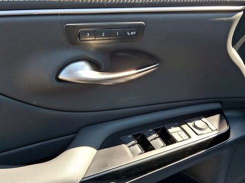Certified 2024 Lexus ES 350 w/ Premium Package FWD image 13