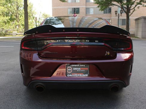 Used 2020 Dodge Charger Scat Pack w/ Dynamics Package RWD image 8