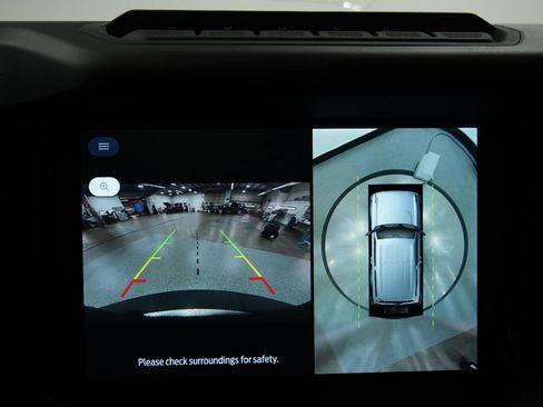 Used 2025 Ford Bronco Badlands image 35