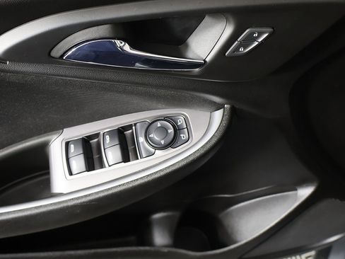 Used 2023 Chevrolet Malibu LT image 30