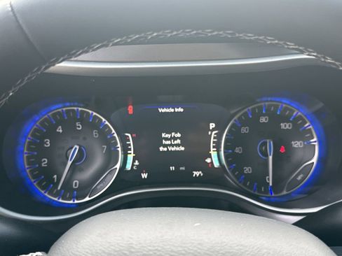 New 2026 Chrysler Pacifica Select FWD image 25