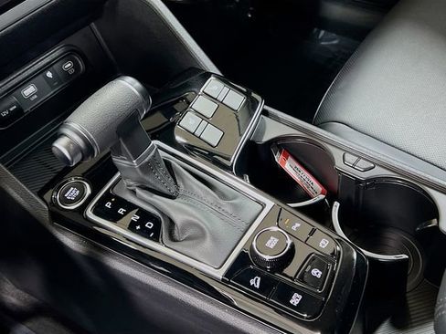 Certified 2023 Kia Sportage EX image 17