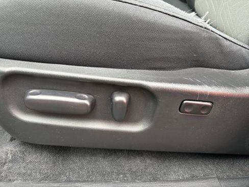 Used 2023 Toyota Tacoma TRD Off-Road image 11