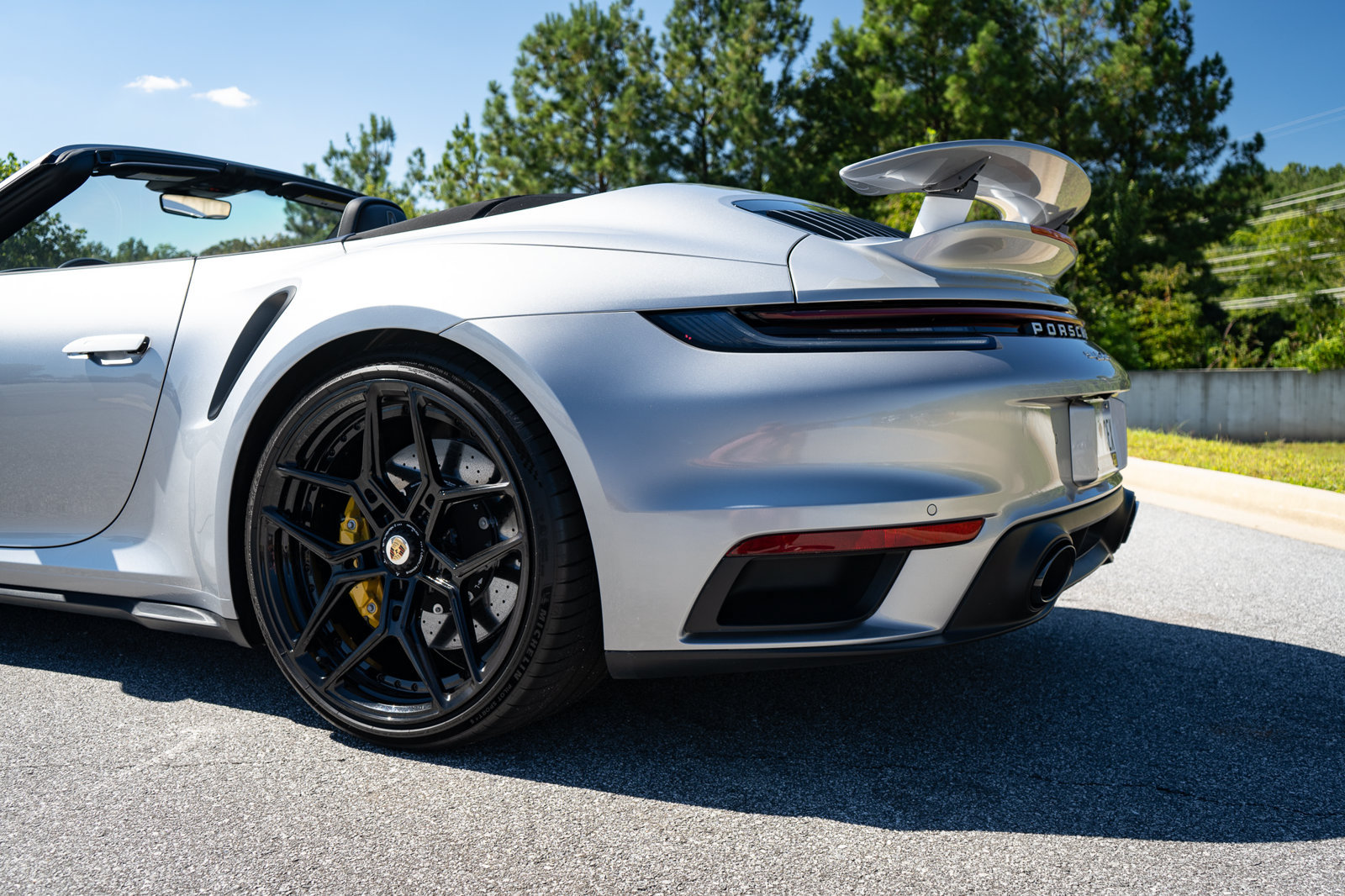 Used 2022 Porsche 911 Turbo S AWD/4WD image 21