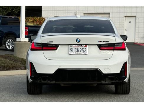 Used 2025 BMW M340i xDrive image 5