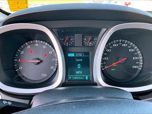 Used 2017 Chevrolet Equinox LS FWD image 21