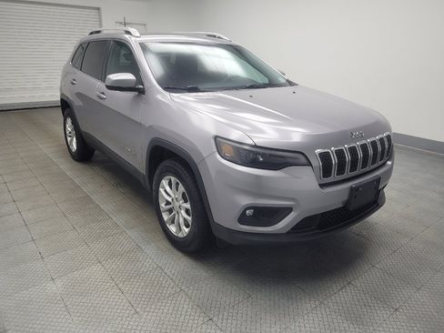 Used 2019 Jeep Cherokee Latitude w/ Popular Appearance Group AWD/4WD image 13