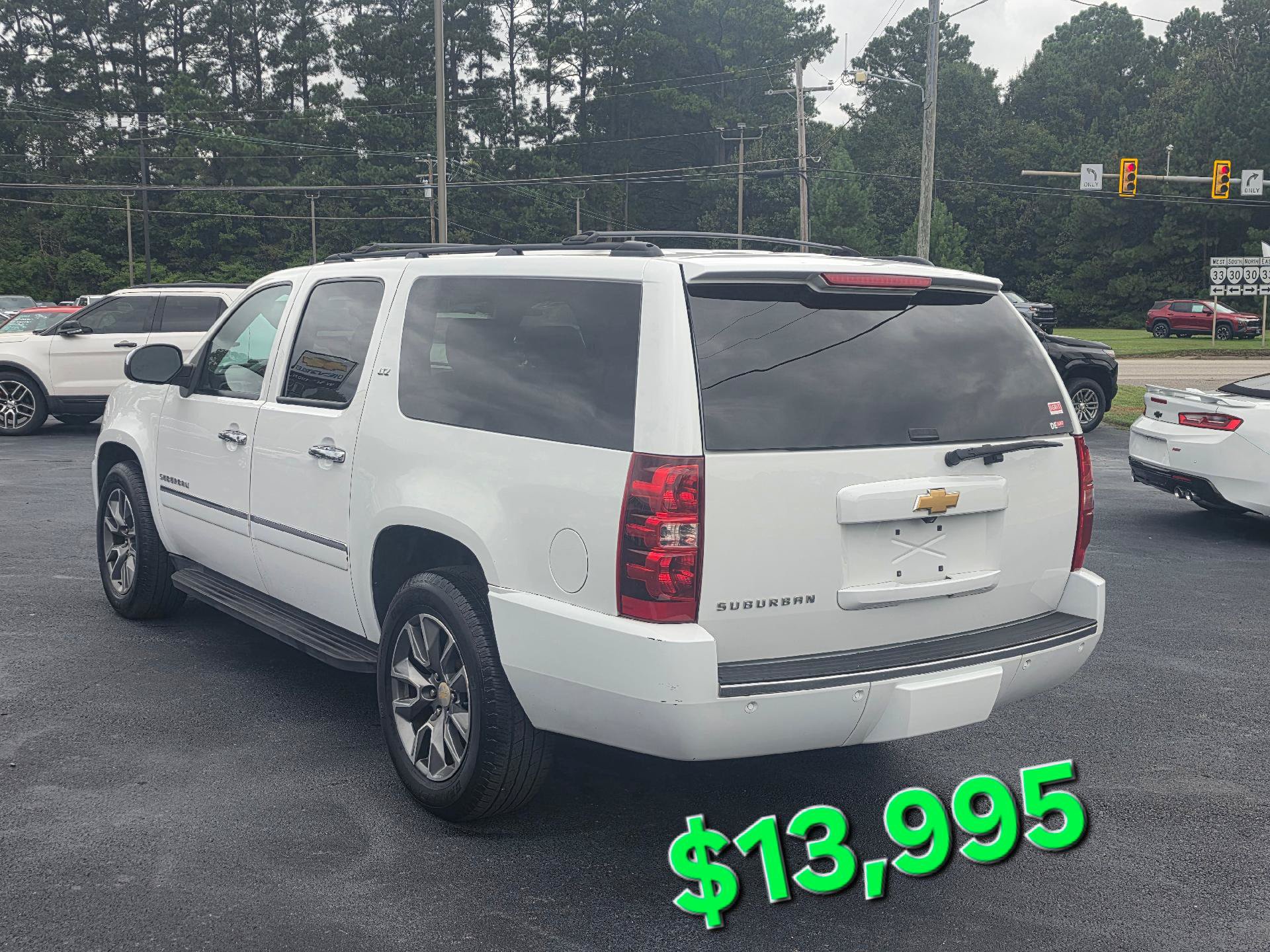 Used 2014 Chevrolet Suburban LTZ AWD/4WD image 3