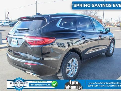 Used 2020 Buick Enclave Essence image 8