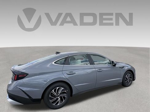 New 2026 Hyundai Sonata Blue FWD image 8