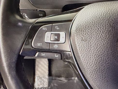 Used 2019 Volkswagen Tiguan SEL AWD/4WD image 14