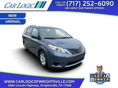 Used 2017 Toyota Sienna LE