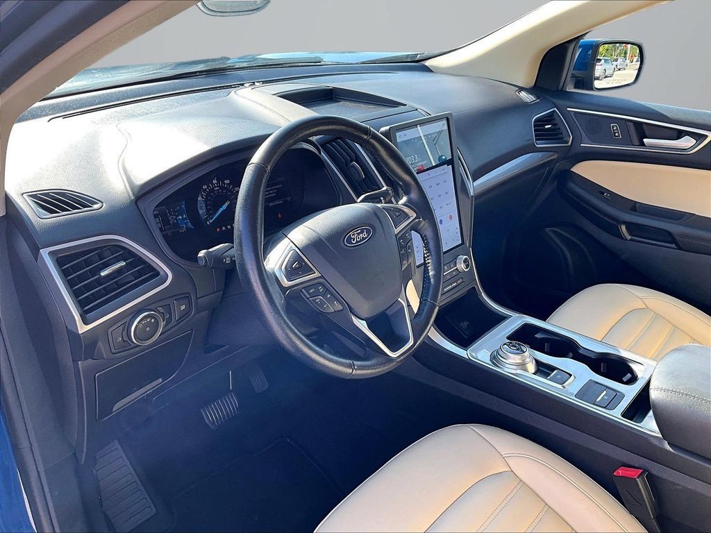 Used 2023 Ford Edge SEL AWD/4WD image 15