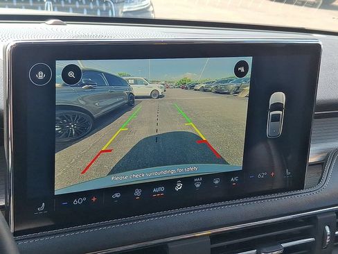 Certified 2023 Lincoln Corsair AWD image 18