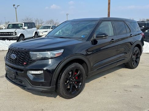 Used 2022 Ford Explorer ST w/ Equipment Group 401A image 12