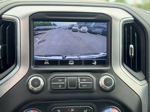 Used 2021 GMC Sierra 1500 SLT w/ SLT Premium Plus Package AWD/4WD image 19