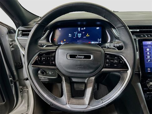 Used 2021 Jeep Grand Cherokee L Overland image 9