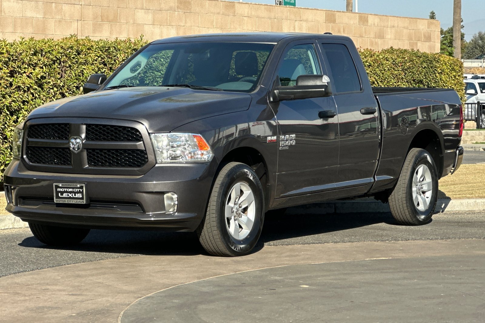 Used 2019 RAM 1500 Express AWD/4WD image 8