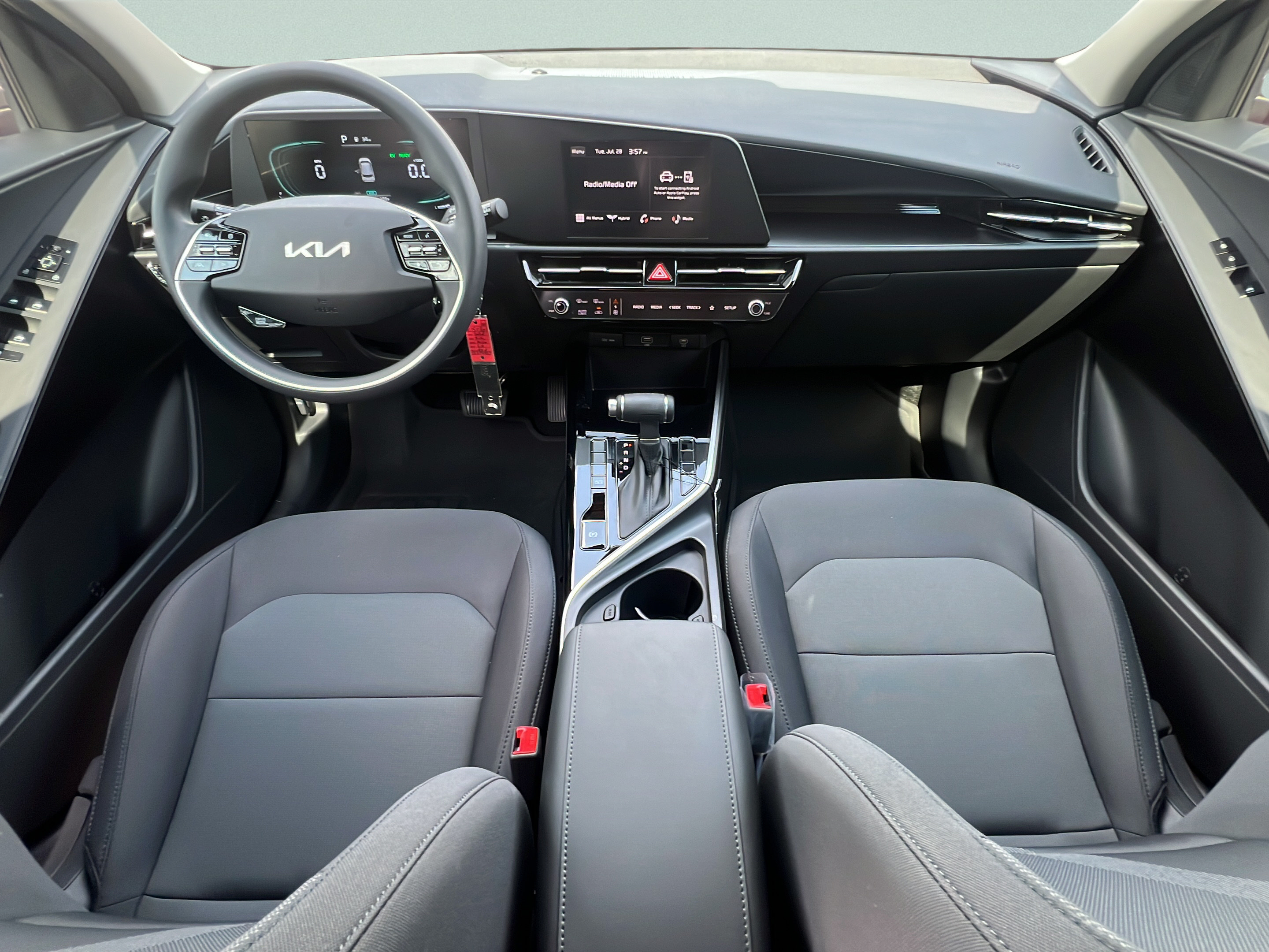 New 2026 Kia Niro LX FWD image 11