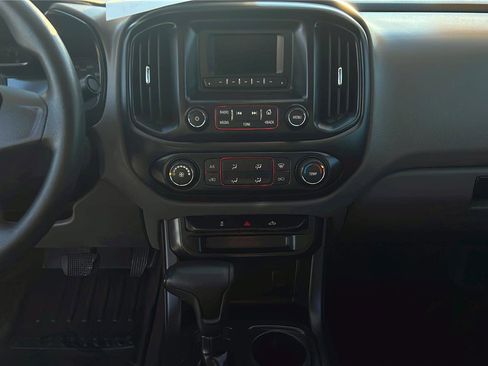 Used 2016 GMC Canyon W/T image 10