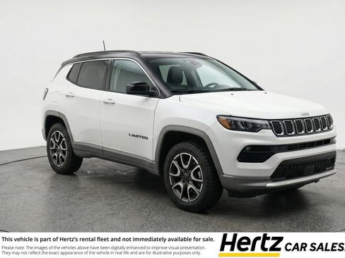 Used 2025 Jeep Compass Trailhawk AWD/4WD image 1