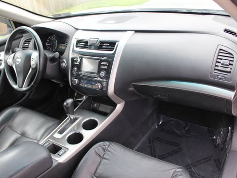 Used 2015 Nissan Altima 2.5 SL image 41