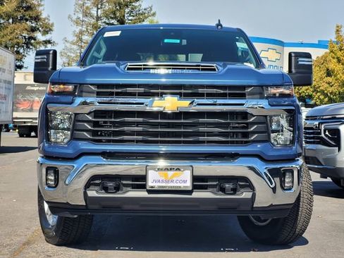 New 2026 Chevrolet Silverado 2500 LT image 2