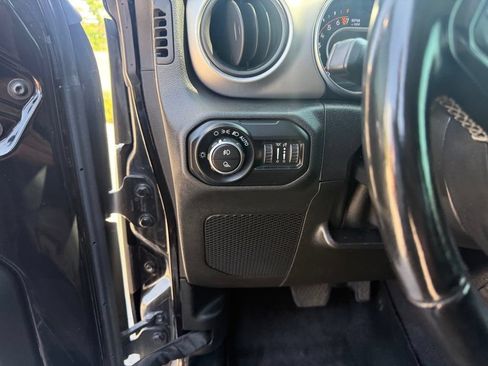 Used 2021 Jeep Gladiator Sport w/ Quick Order Package 24Q 80Th AWD/4WD image 14