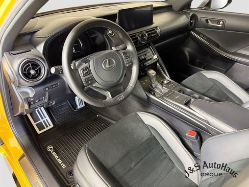 Used 2025 Lexus IS 500 RWD image 9