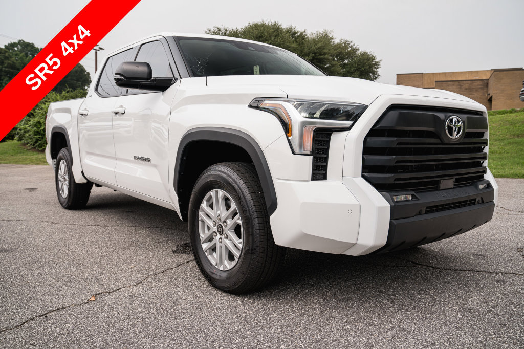 Used 2023 Toyota Tundra SR5 w/ SR5 Premium Package AWD/4WD image 10