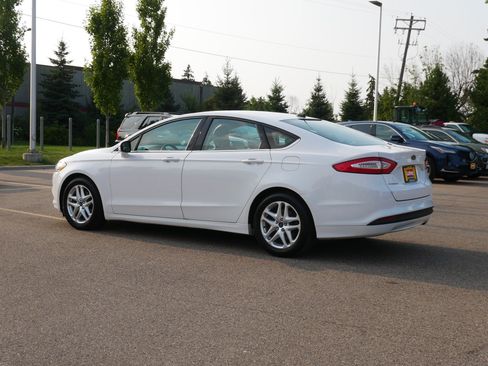 Used 2013 Ford Fusion SE FWD image 5