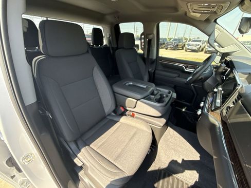 New 2026 GMC Sierra 1500 Elevation image 29