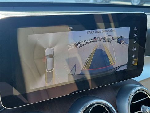 Used 2022 Mercedes-Benz GLC 300 4MATIC w/ Driver Assistance Package image 16