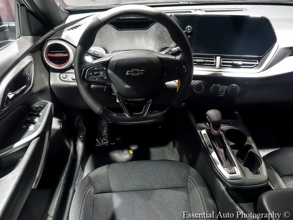 New 2026 Chevrolet Trax RS w/ Sunroof Package FWD image 14