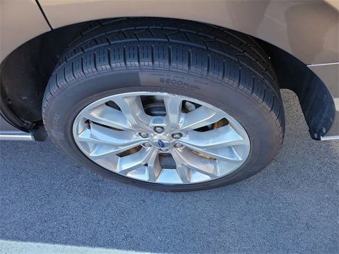 Used 2019 Ford Expedition Platinum image 7