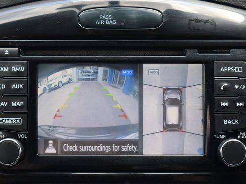 Used 2015 Nissan Juke SV w/ Technology Package image 19