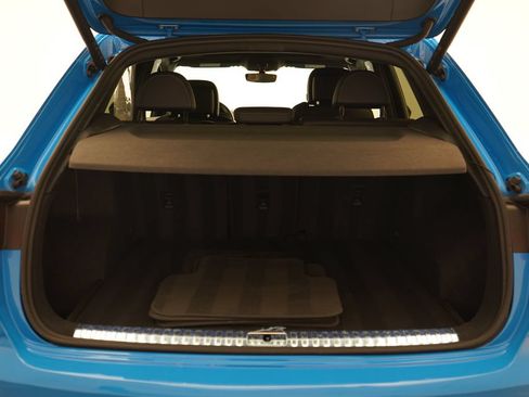 Used 2023 Audi Q3 2.0T Premium Plus w/ Premium Plus Package AWD/4WD image 12