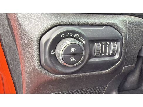 Used 2020 Jeep Gladiator Rubicon w/ LED Lighting Group AWD/4WD image 14